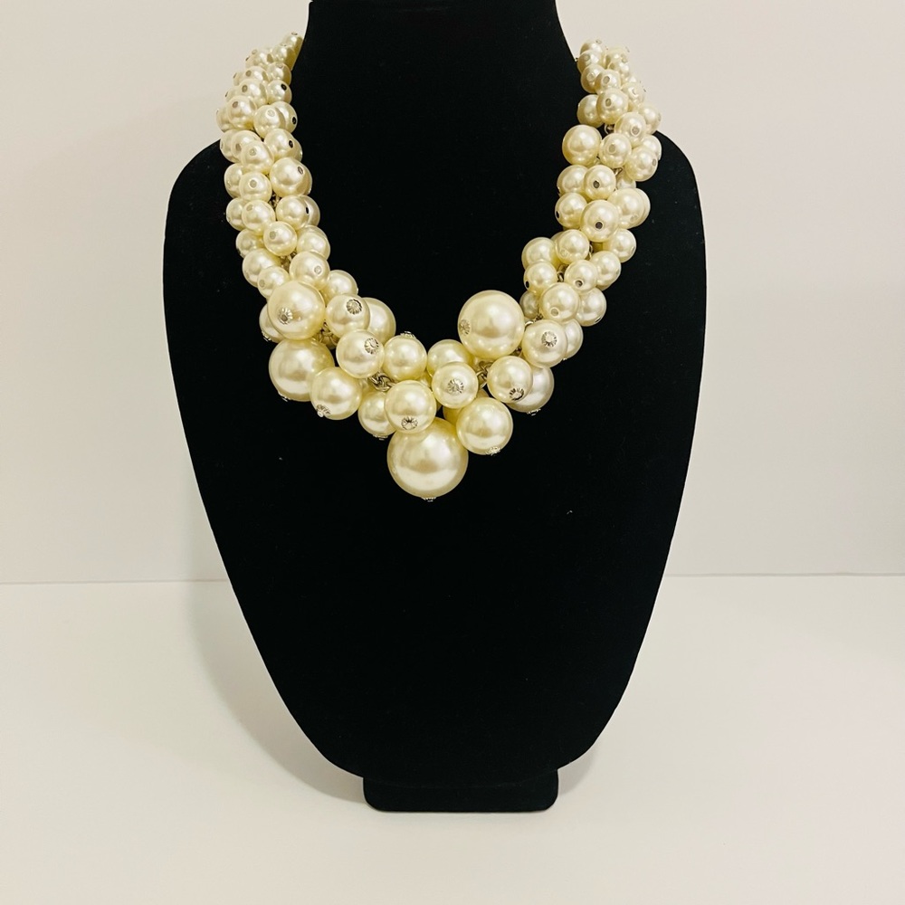 Chunky Pearl Cluster Necklace